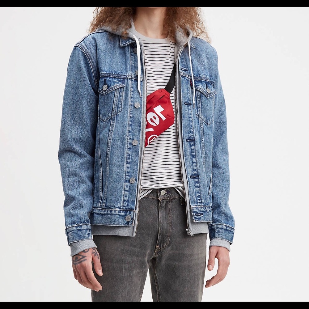Levi’s Hoodie / Denim Jacket